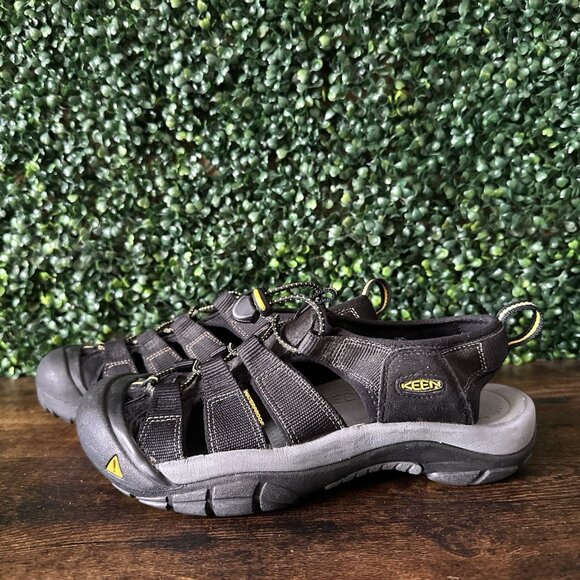 Keen Sandals Men\'s Sz 9 Newport H2 Hiking Black Closed Toe Shoes Waterproof main image 5